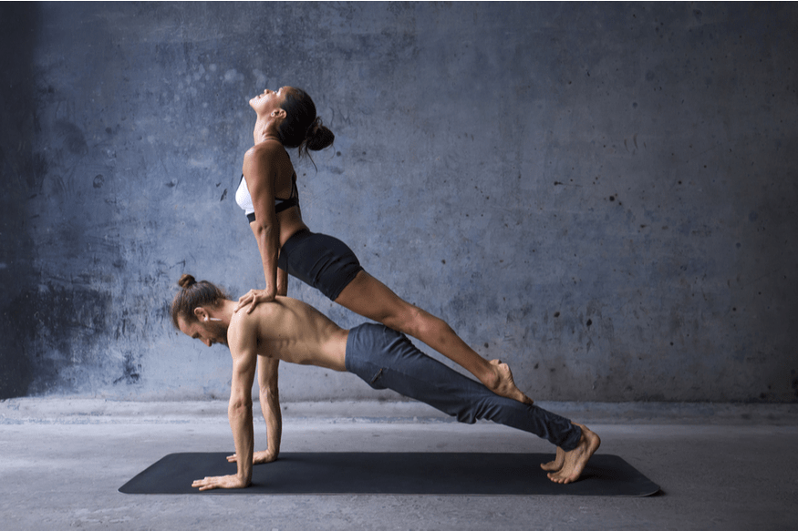 10 Easy Partner Yoga Poses For 2 Beginners